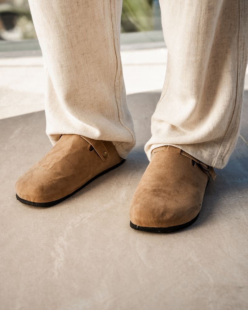 CONOR™ | SUEDE CLOGS