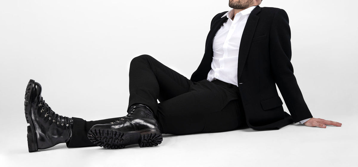 CONOR™ | CAMDEN tar-black combat boots.
