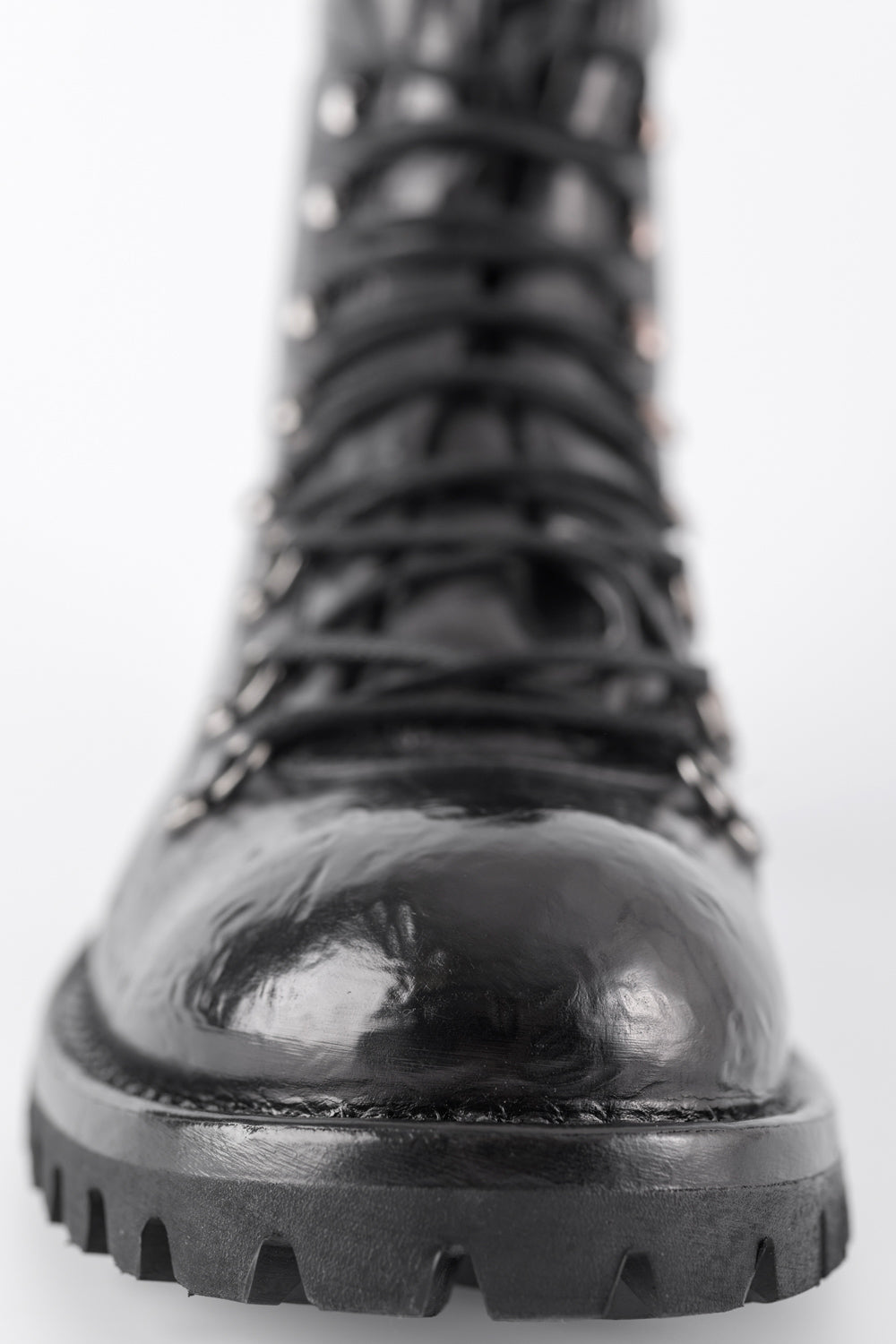 CONOR™ | CAMDEN tar-black combat boots.
