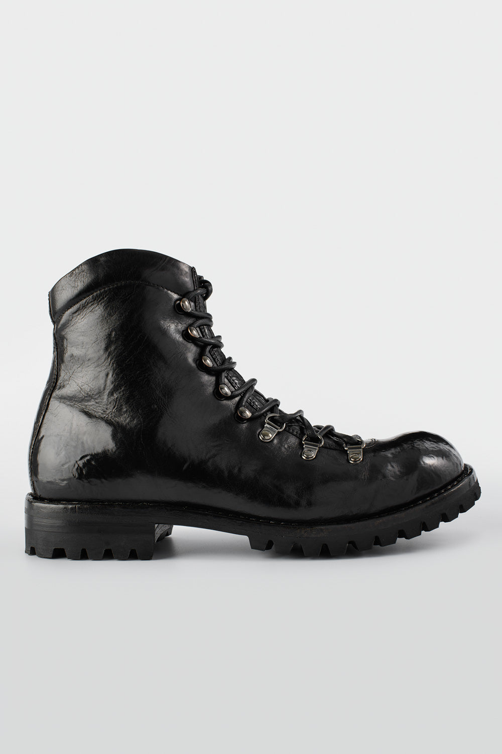 CONOR™ | CAMDEN tar-black combat boots.