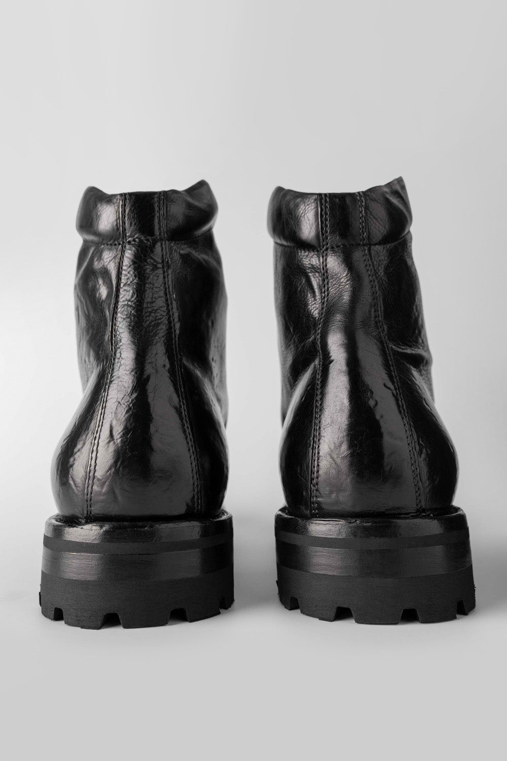 CONOR™ | CAMDEN tar-black combat boots.