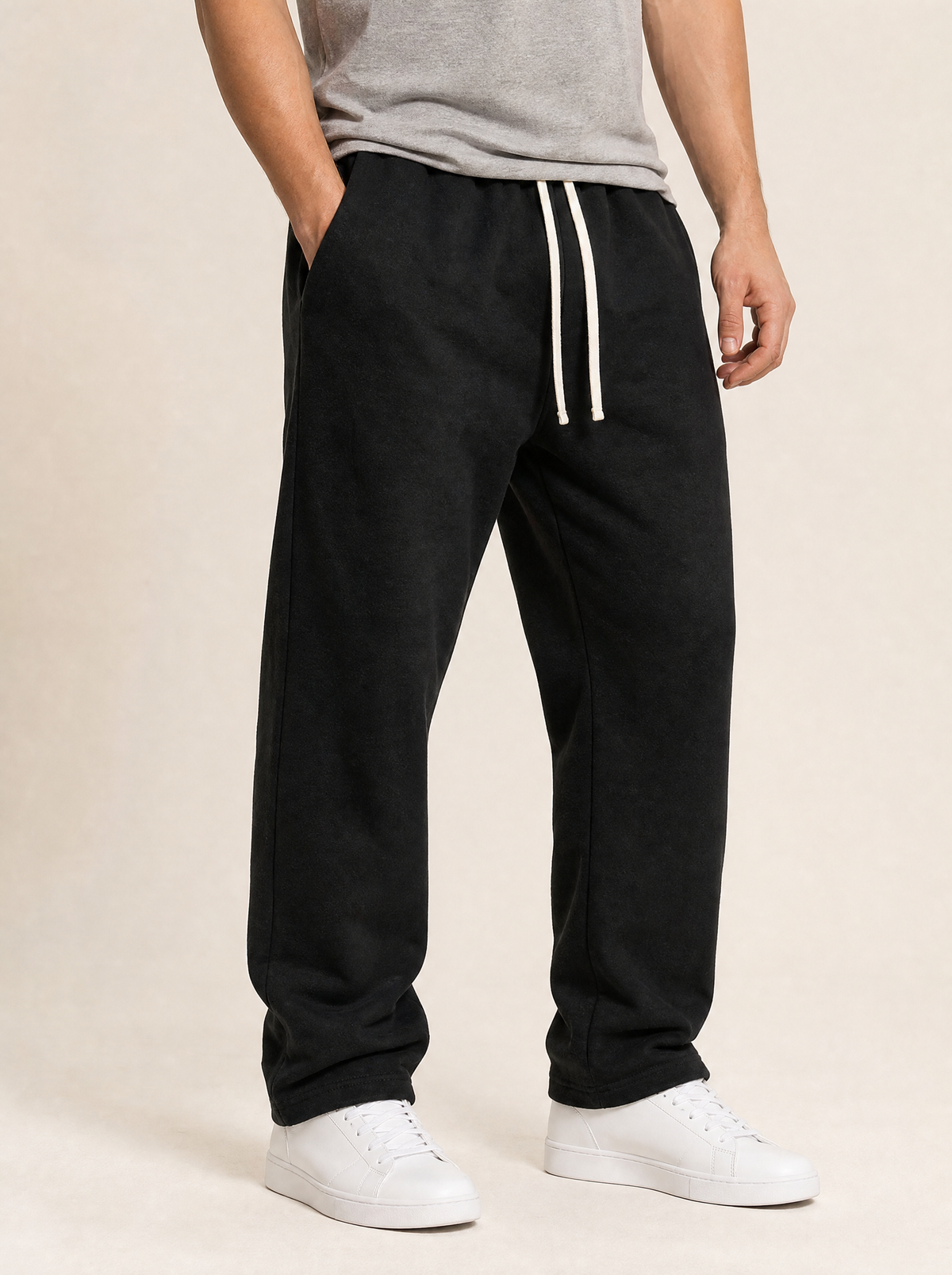 Fleece-Lined Relaxed Sweatpants in Black
